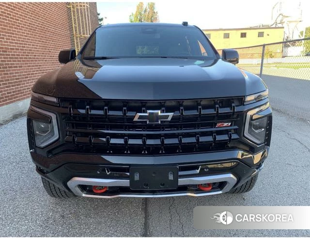 Chevrolet Suburban 2025 Черный из Китая, фото 3