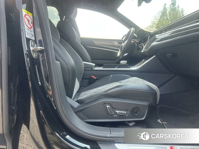 Audi A6L id 4266037 из Китая 16