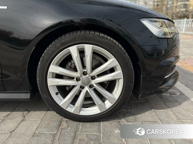 Audi A6L id 4253459 из Китая 21