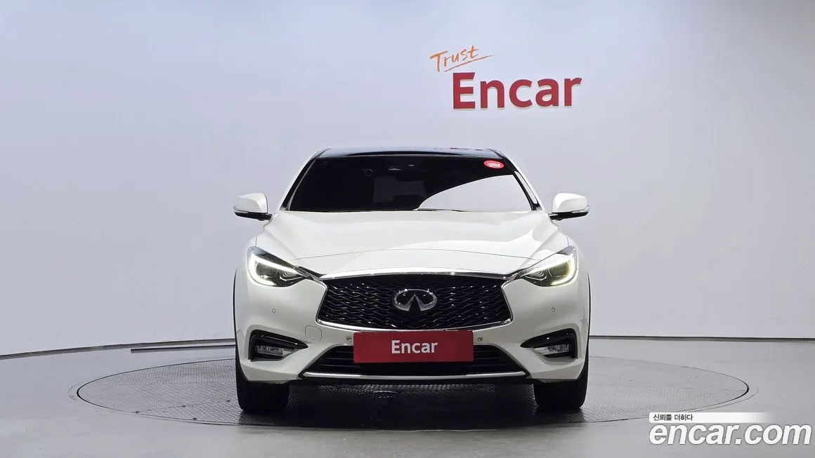 Infiniti Q30 id 2019181 из Кореи 13