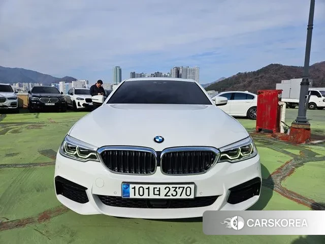BMW 5 Series (G30) id 3544069 из Кореи 13