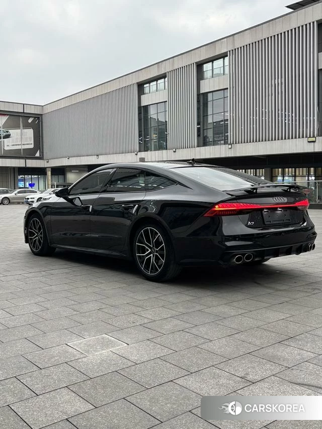 Audi A7 2021 Черный из Китая, фото 4