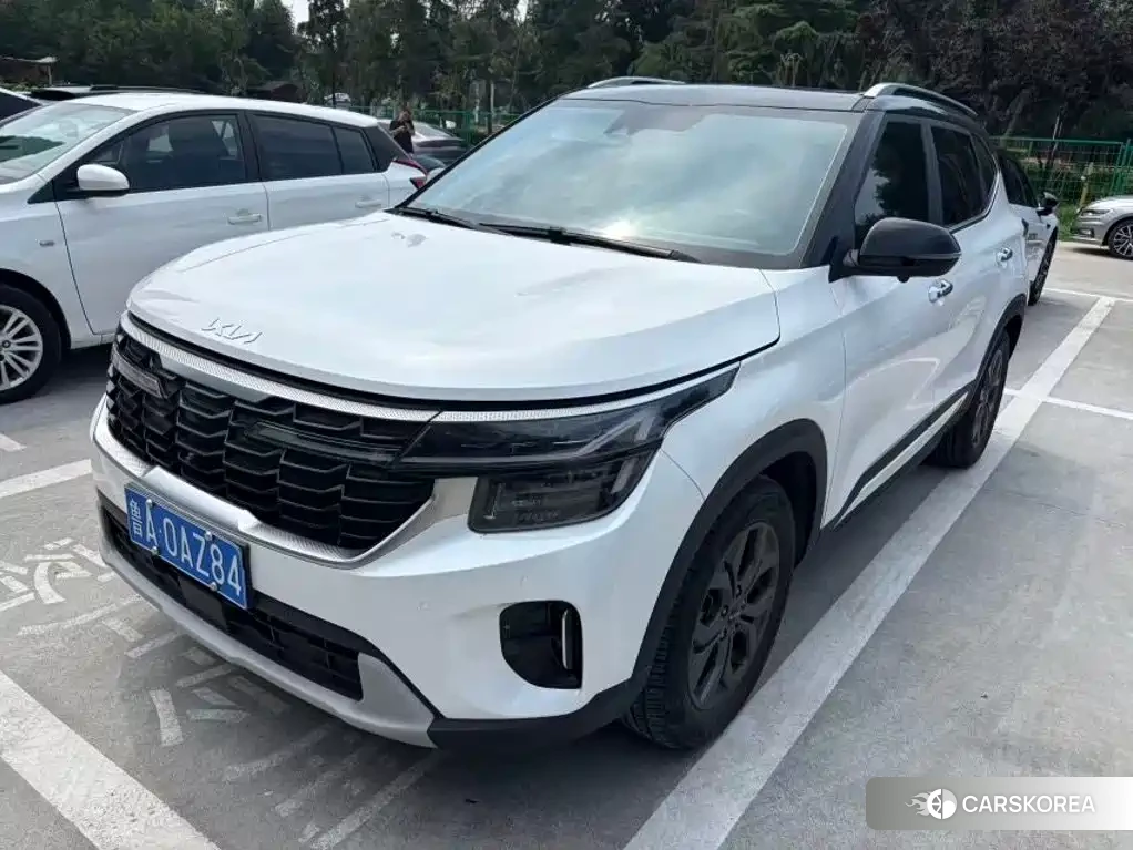 Kia Seltos 2023 Белый из Китая, фото 3