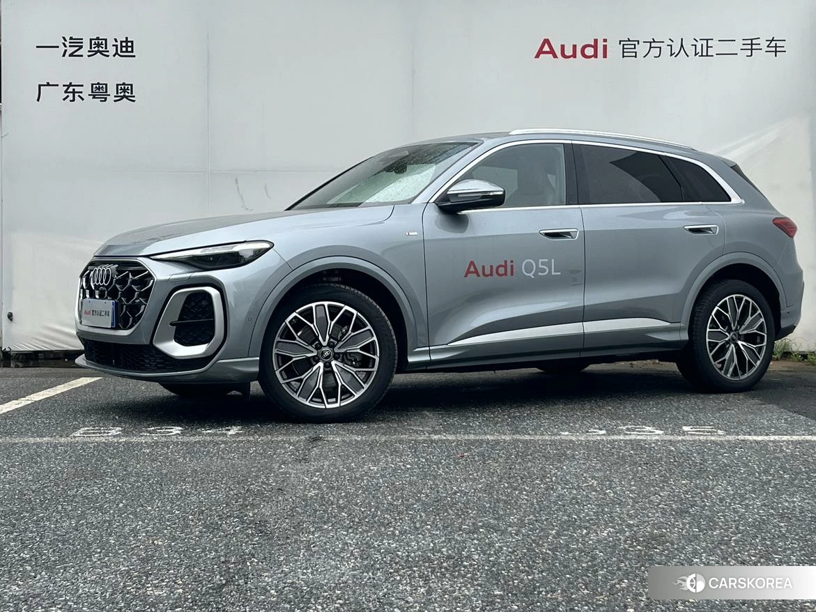 Audi Q5L id 4479354 из Китая 11