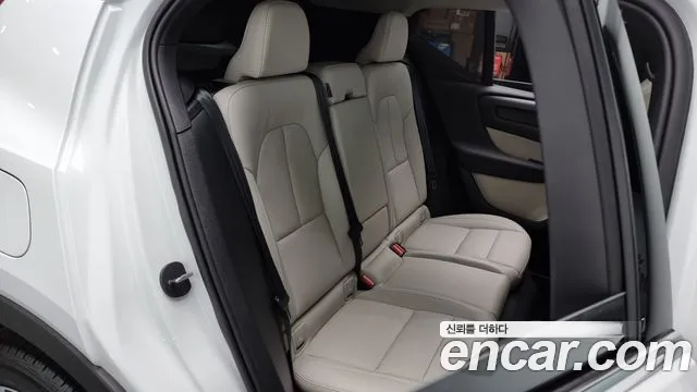 Volvo XC40 id 2705886 из Кореи 13