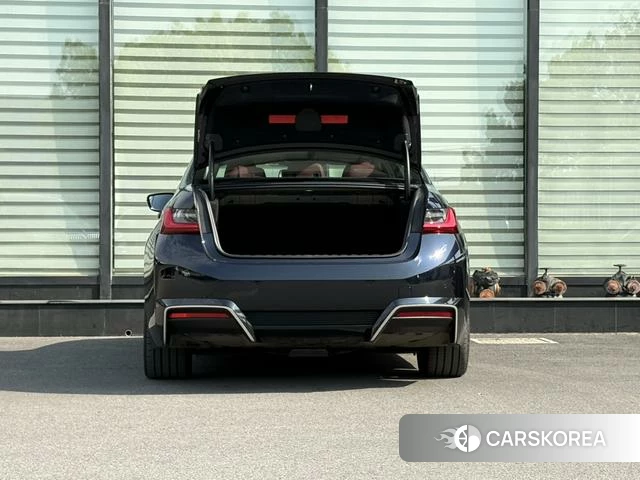 BMW i3 2025 Черный из Китая, фото 6