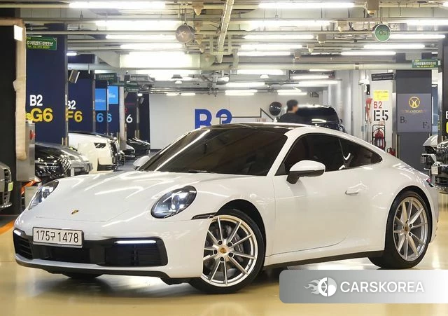 Porsche 911(992) id 4594002 из Кореи 13