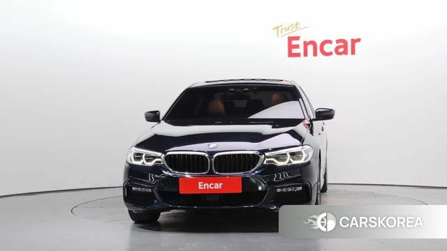 BMW 5 Series (G30) id 4557916 из Кореи 13