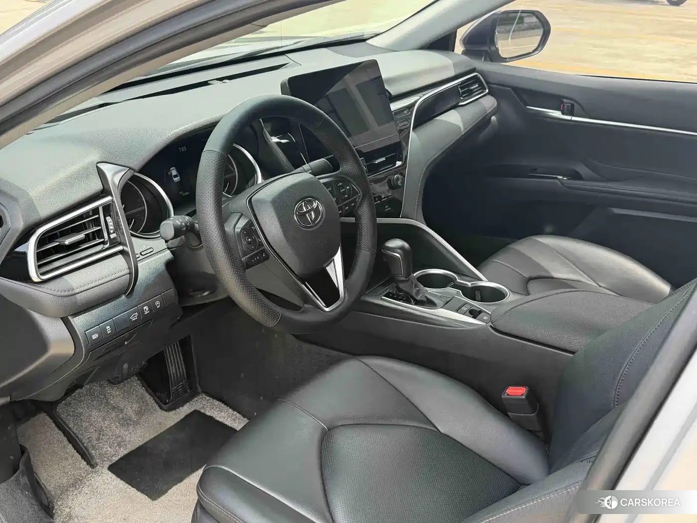 Toyota Camry 2024 Silver/gray из Китая, фото 3