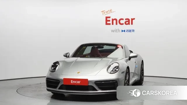 Porsche 911(992) id 3644667 из Кореи 13