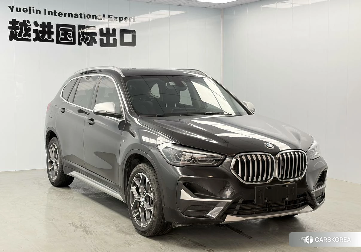 BMW X1 2021 Темно-серый из Китая, фото 4