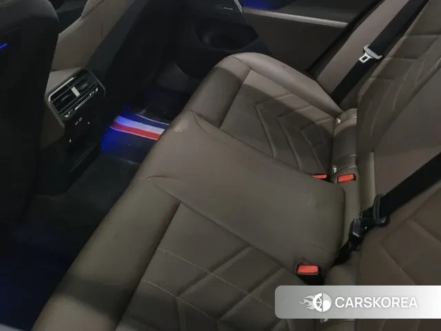 BMW 5 Series (G60) 2024 Серый из Кореи, фото 3