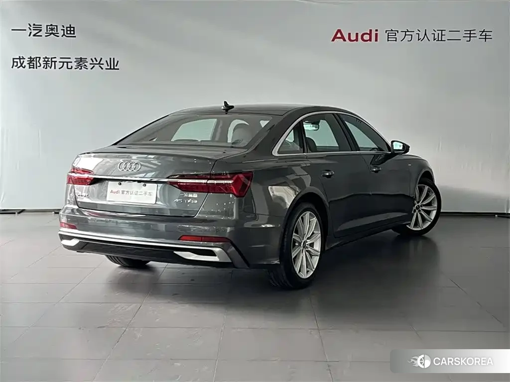 Audi A6L 2024 Silver/gray из Китая, фото 6