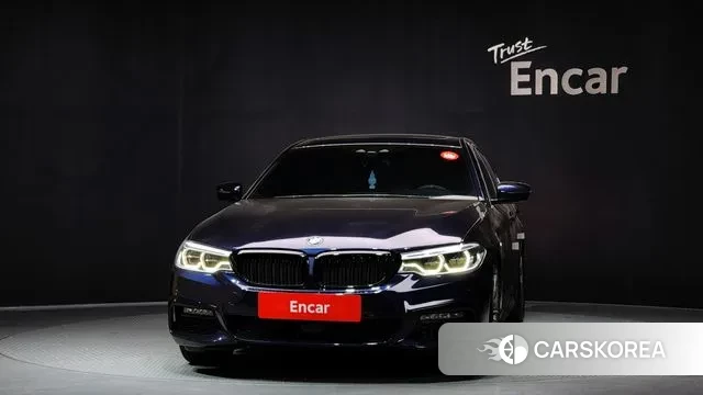 BMW 5 Series (G30) id 3479612 из Кореи 13