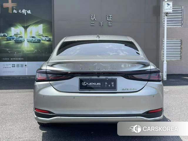 Lexus ES 2025 Серебристо-серый из Китая, фото 5