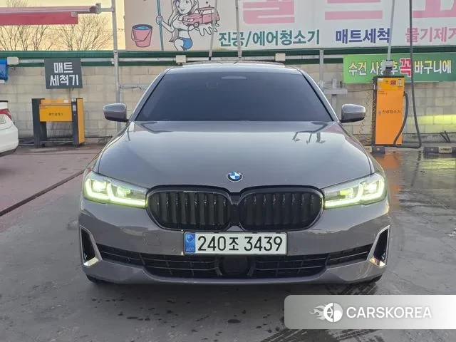 BMW 5 Series (G30) id 3448117 из Кореи 13