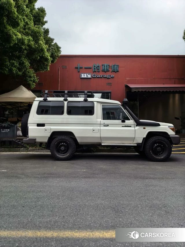 Toyota Land Cruiser (imported) 2024 Белый из Китая, фото 3
