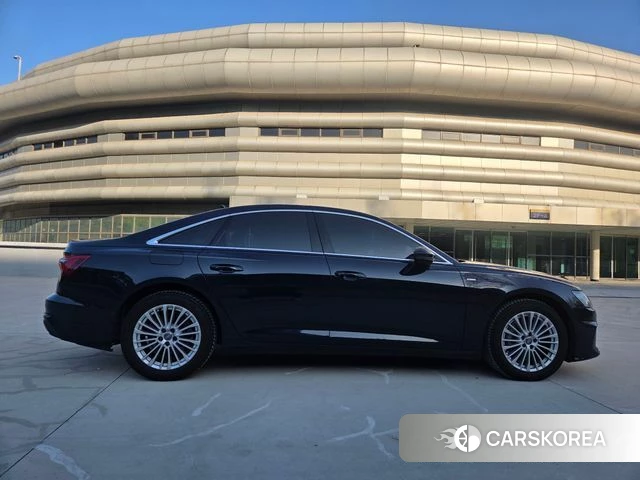 Audi A6 (C8) id 3992924 из Кореи 10