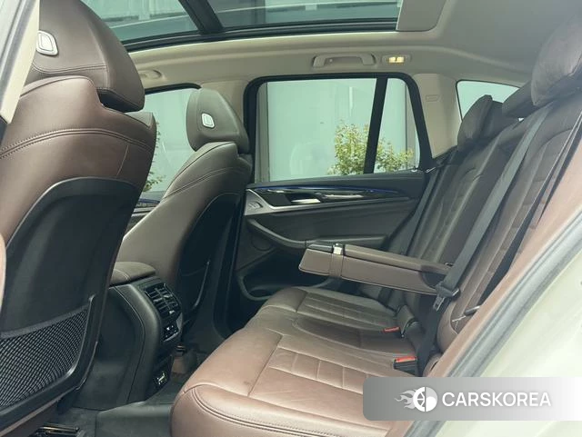 BMW X3 2021 Белый из Китая, фото 3