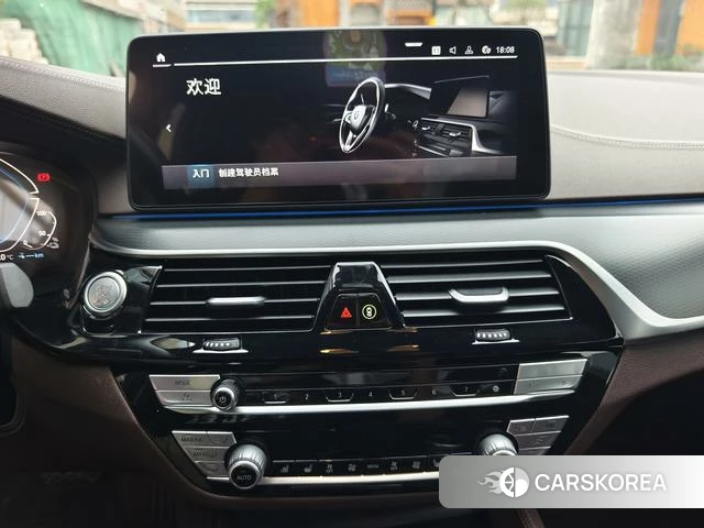 BMW 5 series PHEV id 4333418 из Китая 22