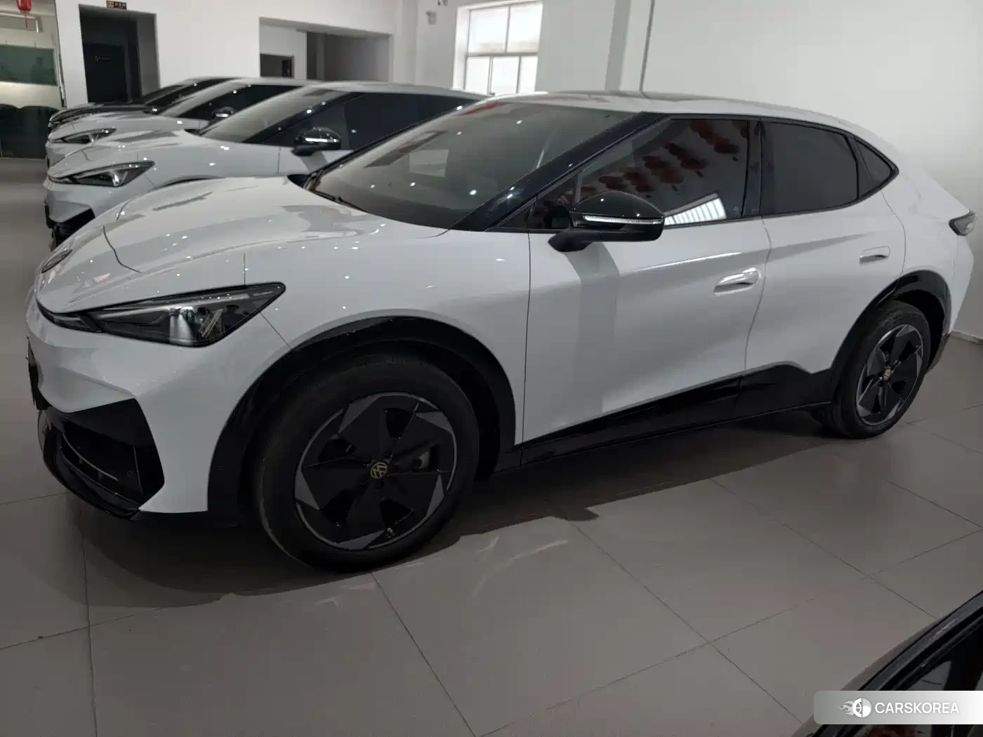 Volkswagen ID. UNYX 2025 Белый из Китая, фото 3