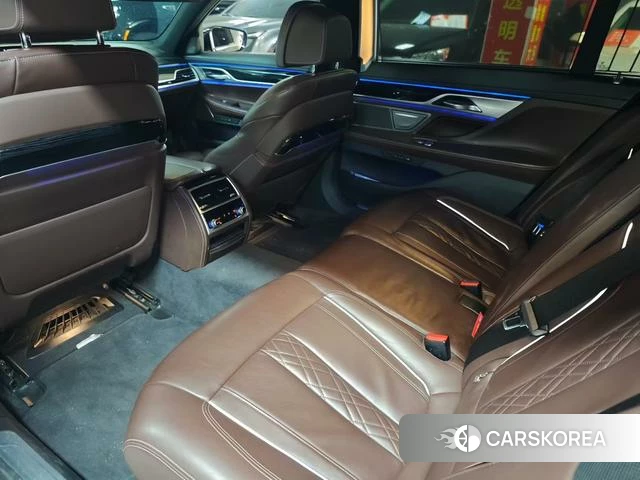BMW 7 series 2021 Черный из Китая, фото 5