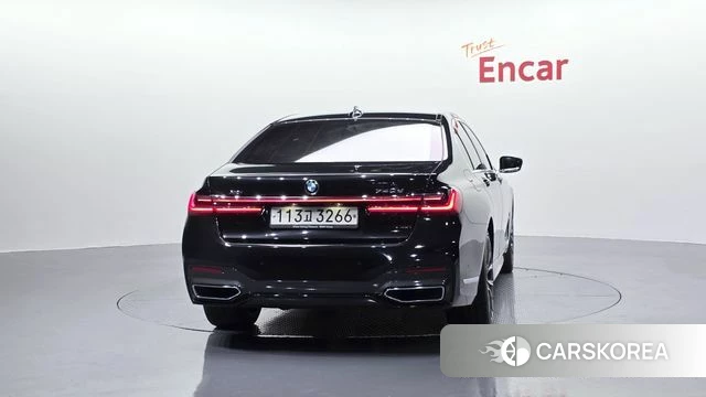 BMW 7 Series (G11) id 3861198 из Кореи 12