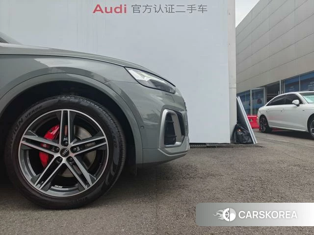 Audi SQ5 id 4321085 из Китая 14