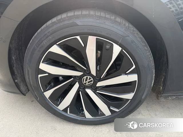 Volkswagen Passat id 4313406 из Китая 13
