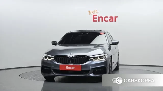 BMW 5 Series (G30) id 3368576 из Кореи 13