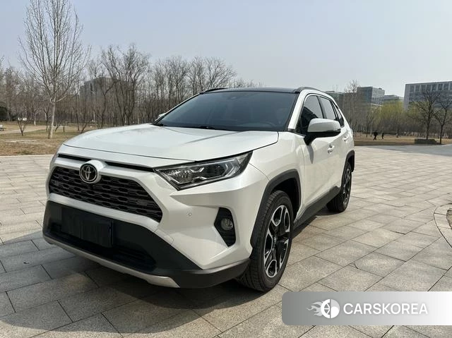Toyota RAV4 Rongfang 2021 Белый из Китая, фото 3