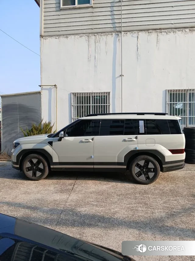 Hyundai Santa Fe (MX5) 2025 Жемчужный цвет из Кореи, фото 3