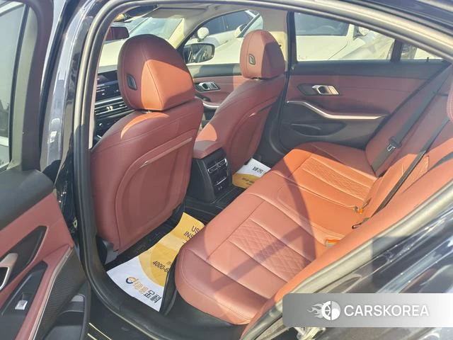 BMW 3 series 2023 Черный из Китая, фото 3