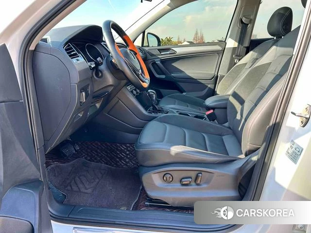 Volkswagen Tiguan L 2021 Белый из Китая, фото 6