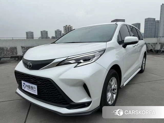 Toyota Grevia 2024 Белый из Китая, фото 3