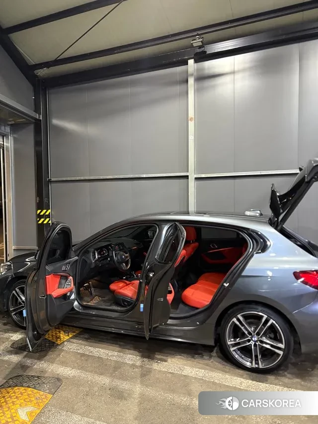 BMW 1 Series (F40) 2021 Серый из Кореи, фото 3