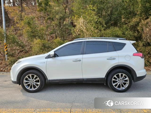 Toyota RAV4 id 3853653 из Кореи 10