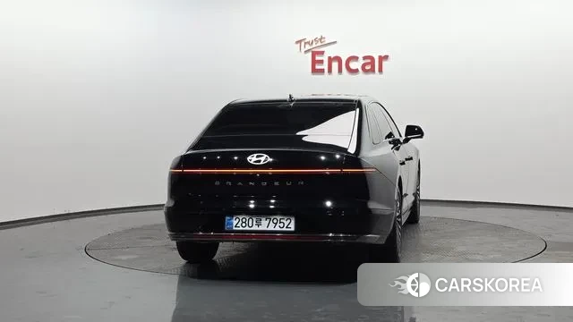 Hyundai Grandeur Hybrid (GN7) id 3644600 из Кореи 13