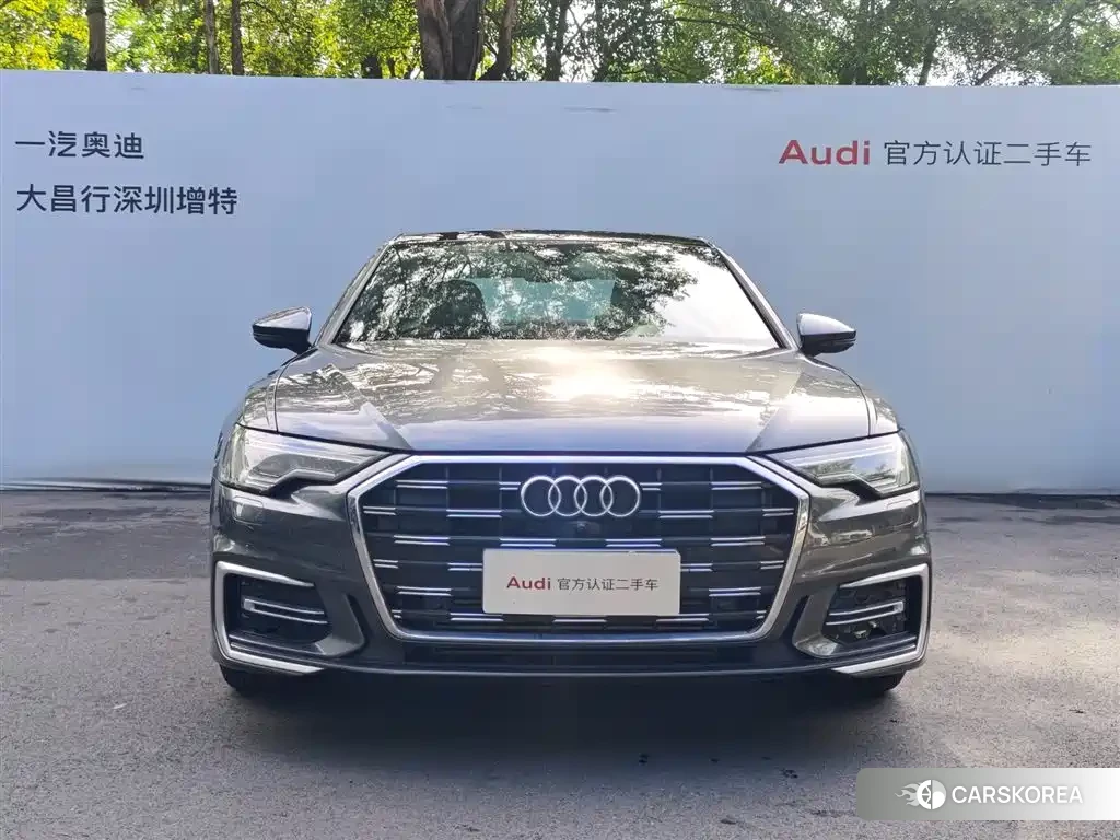 Audi A6L id 4576555 из Китая 14