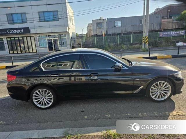 BMW 5 Series (G30) 2018 Черный из Кореи, фото 3