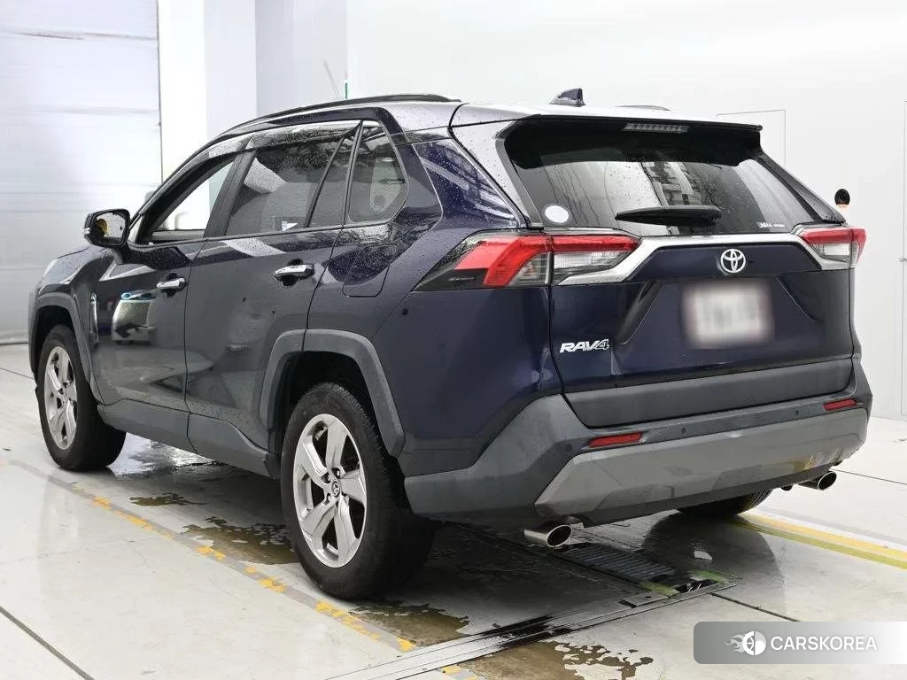 Toyota RAV4 2021 из Японии, фото 3