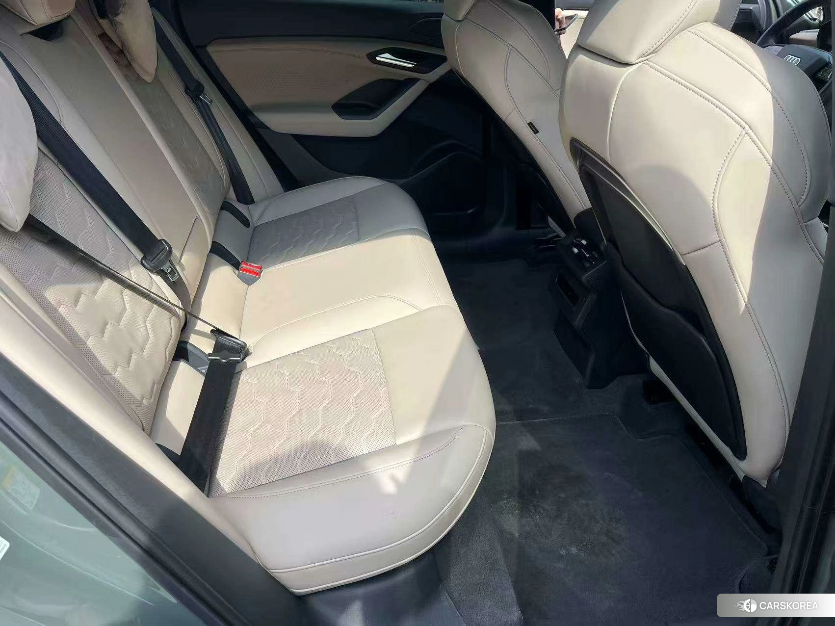 Audi Q6L e-tron id 4455753 из Китая 7