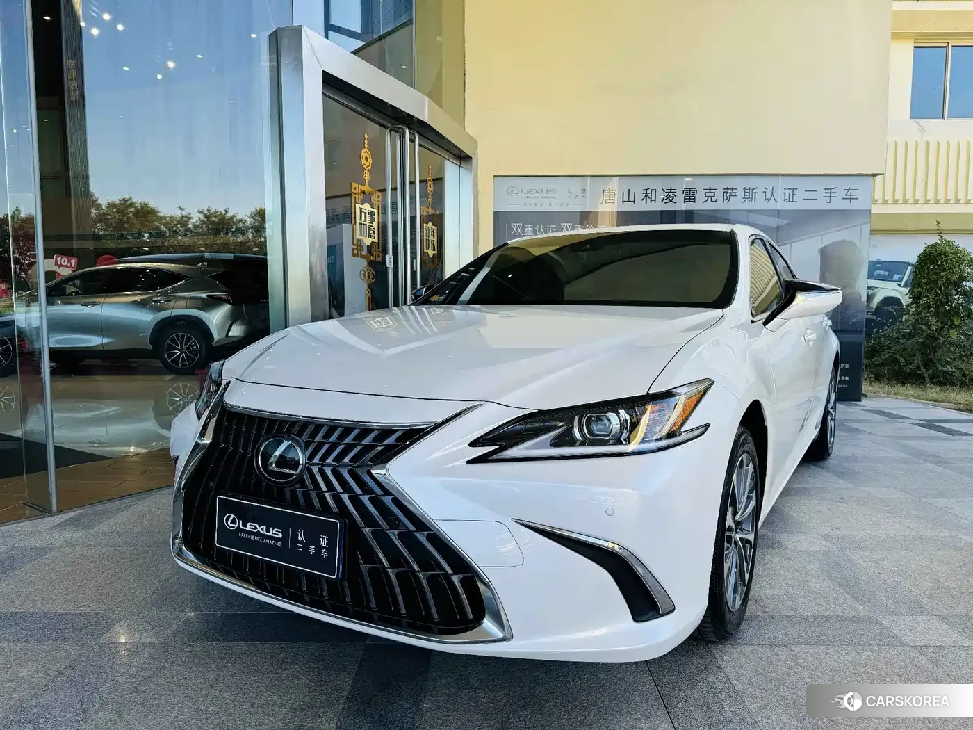 Lexus ES 2022 Белый из Китая, фото 3