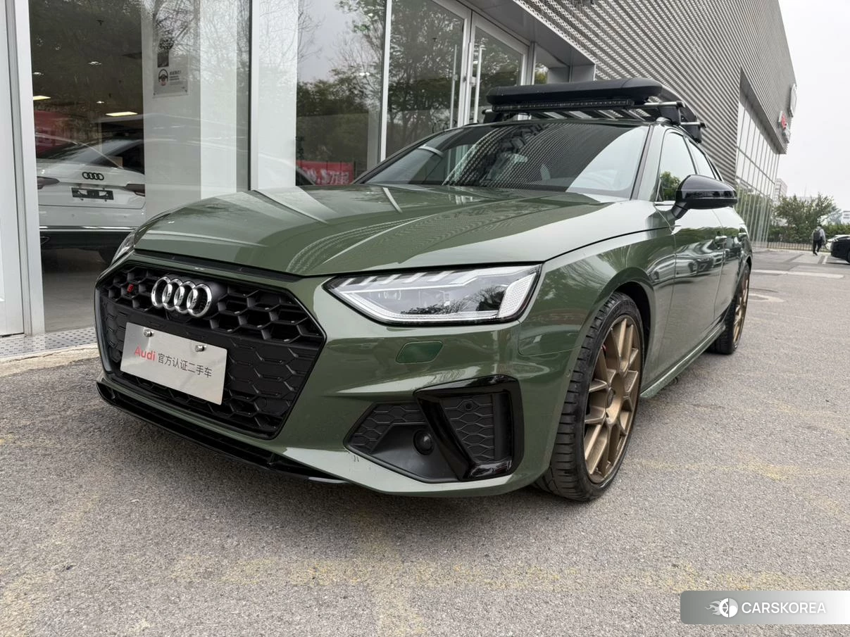 Audi S4 2023 Зеленый из Китая, фото 3