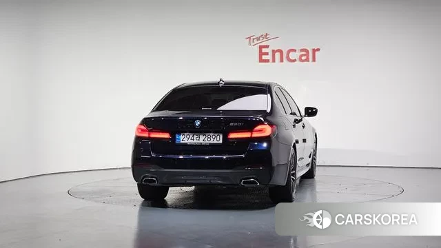 BMW 5 Series (G30) id 3355089 из Кореи 13