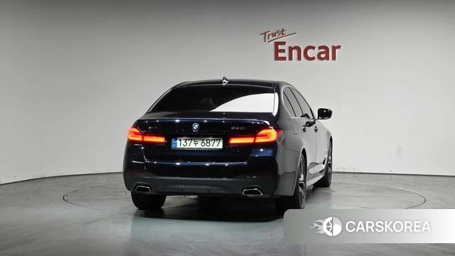 BMW 5 Series (G30) id 3922683 из Кореи 13