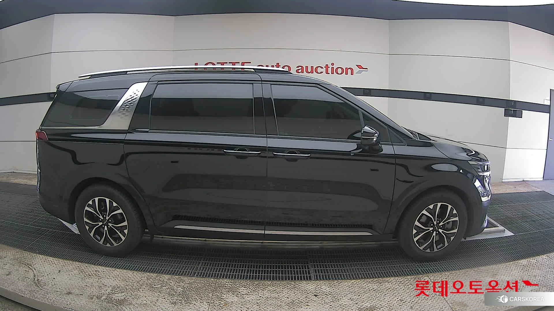 Kia Carnival id 3882086 из Кореи 23