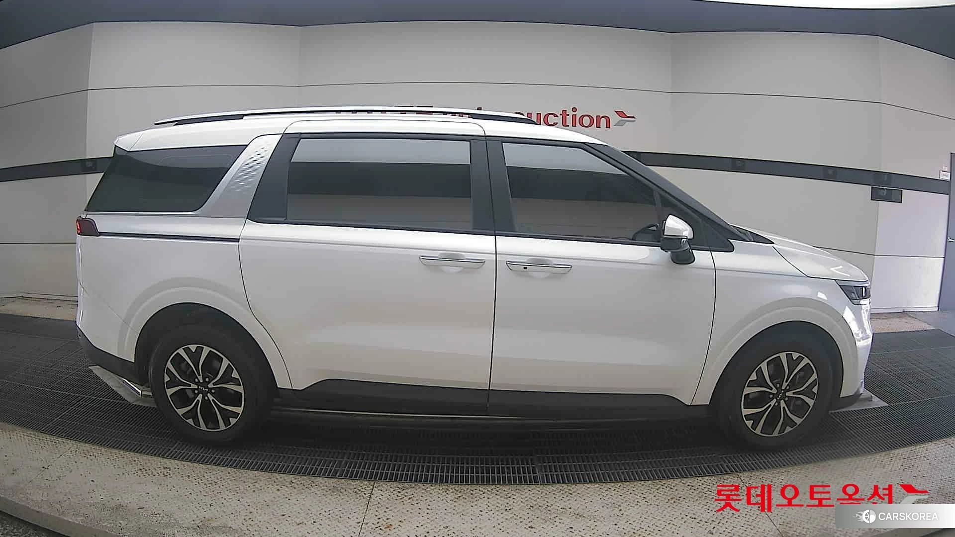 Kia Carnival id 4664331 из Кореи 23