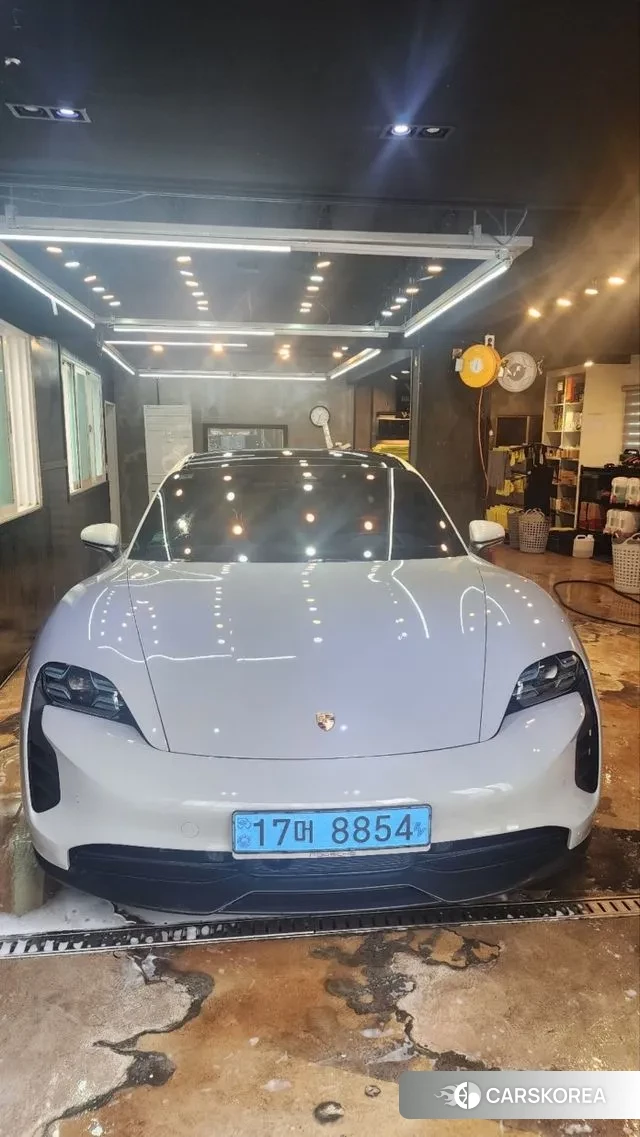 Porsche Taycan 2023 Серебристо-серый из Кореи, фото 3