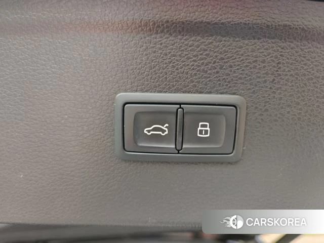 Audi Q5L id 4273264 из Китая 13